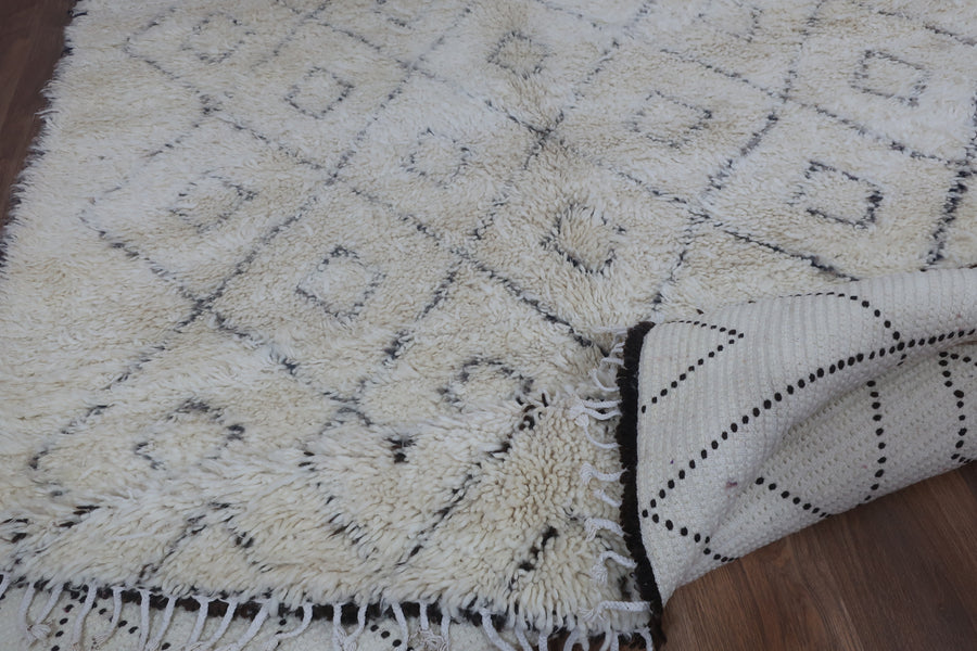 Vintage Moroccan Berber Beni Ourain shaggy wool Rug - 10.30 FT X 5.57 FT ( 314 CM X 170 CM ) , Authentic handwoven carpet - MarrakeshLoom