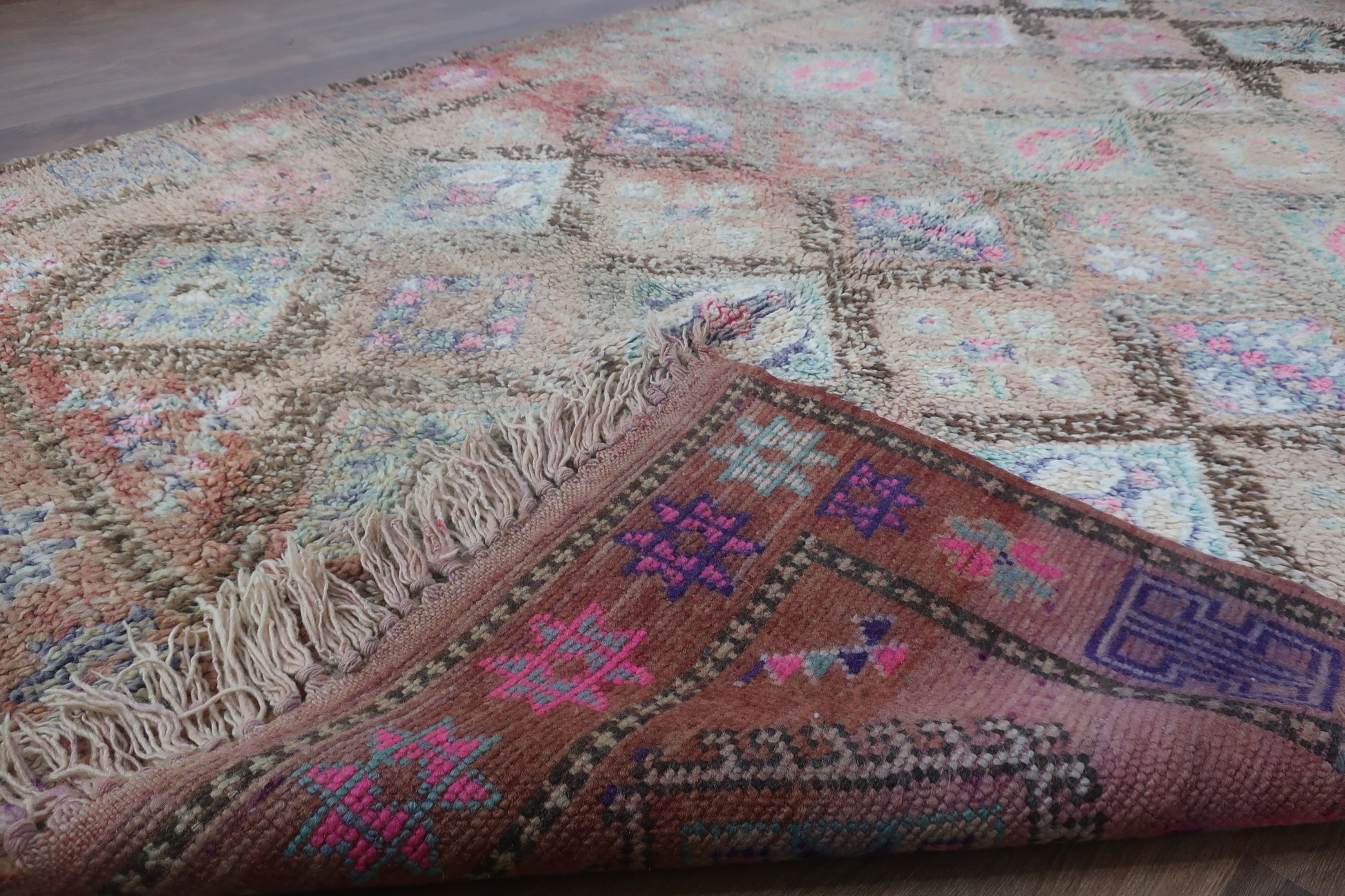 Vintage Moroccan Berber wool Rug - 9.08 FT × 5.44 FT ( 277 CM × 166 CM ) , Authentic handwoven carpet - MarrakeshLoom