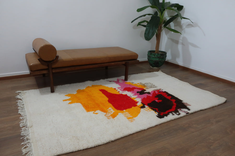 Handmade contemporary Moroccan Berber Azilal Rug "Iza" - 8.53 FT x 4.92 FT ( 260 CM x 150 CM ) Authentic handwoven carpet - MarrakeshLoom
