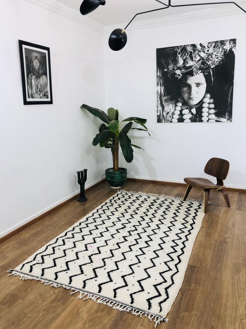 Beni Ourain rug -Handmade Moroccan rug - Berber Beni Ouarain Rug - 8.20 x 4.98 FT ( 250 x 152 Cm ) Authentic handwoven carpet, Free Shipping - MarrakeshLoom