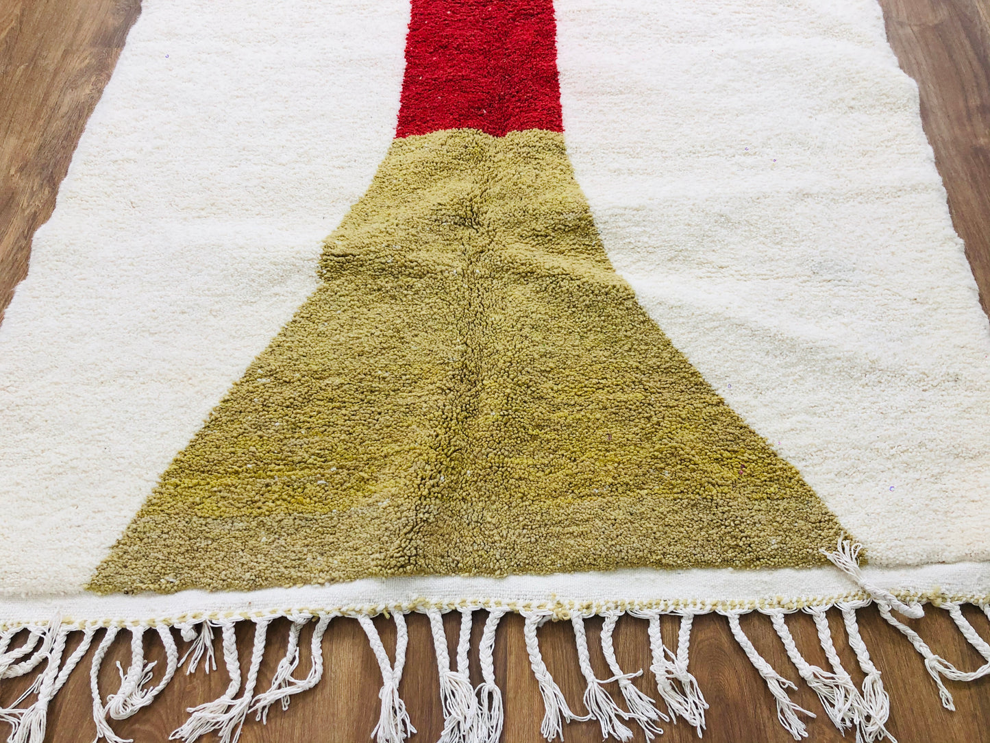 Handmade contemporary Moroccan Berber Beni Mrirt Rug "Nada" - 8.46 x 5.18 FT ( 258 x 158 CM ) Authentic handwoven carpet - MarrakeshLoom