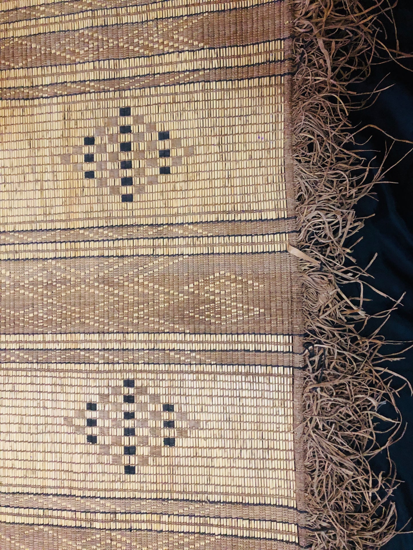 Vintage Handmade Tuareg Mat Area Rug - 5.31 FT × 3.77 FT ( 162 Cm × 115 Cm ) Authentic Ethnic Tribal Nomadic Sahara Desert Rug - MarrakeshLoom