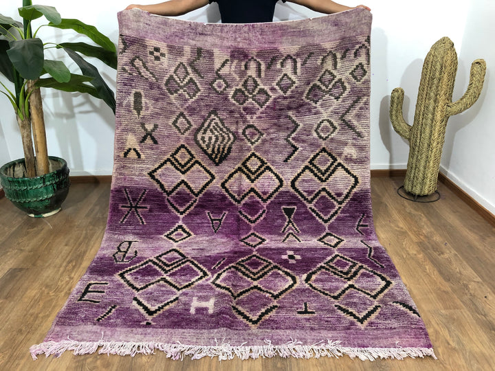 Vintage Moroccan Berber Boujad wool Rug - 7.87 FT× 5.41 FT ( 240 CM  ×165 CM ) , Authentic handwoven carpet - MarrakeshLoom