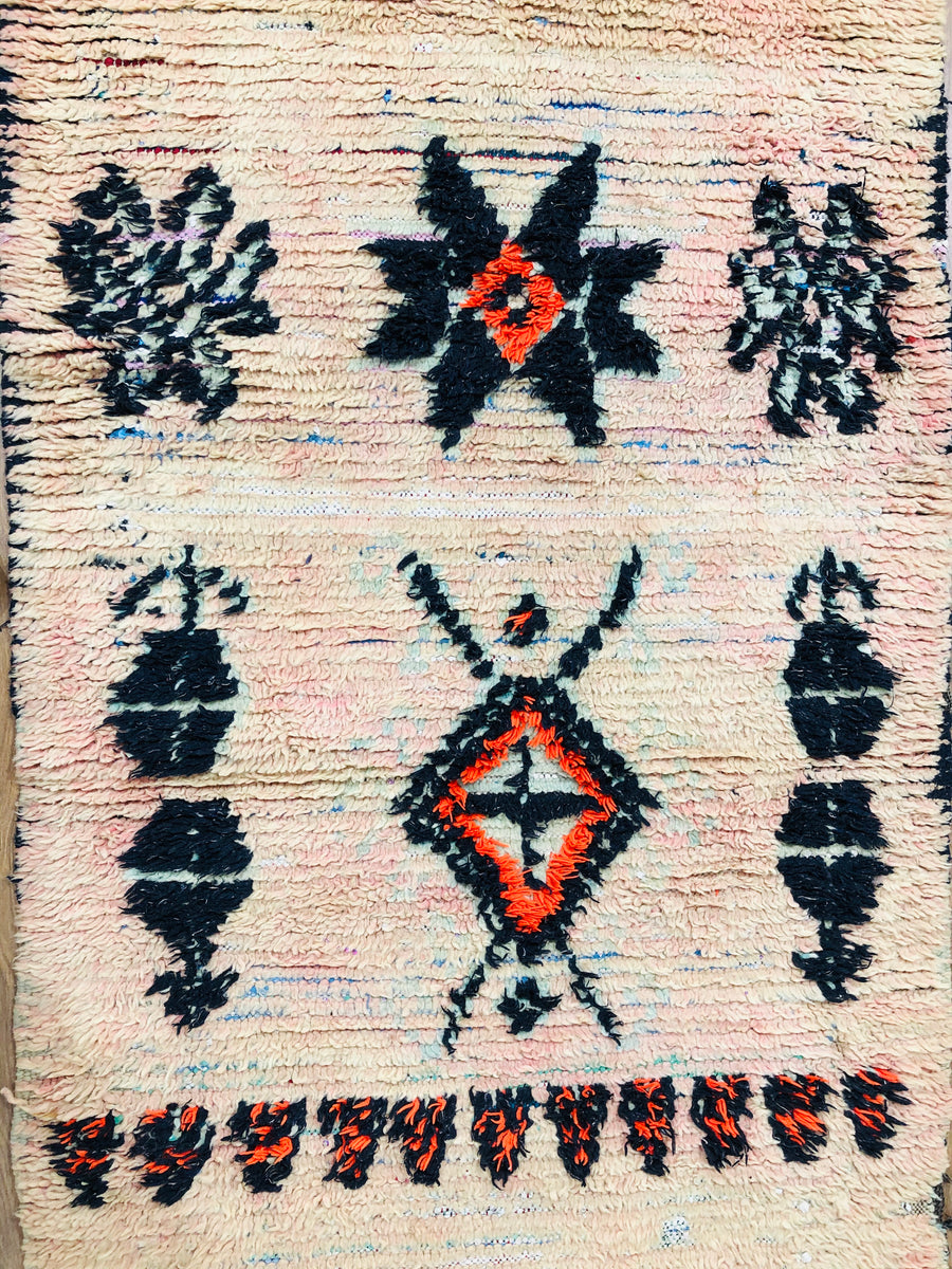 Vintage Moroccan Berber Boujaad wool Runner - 12.13 FT × 3.11 FT ( 370 Cm × 95 Cm ) Authentic handwoven Boujad Carpet, Free Shipping - MarrakeshLoom