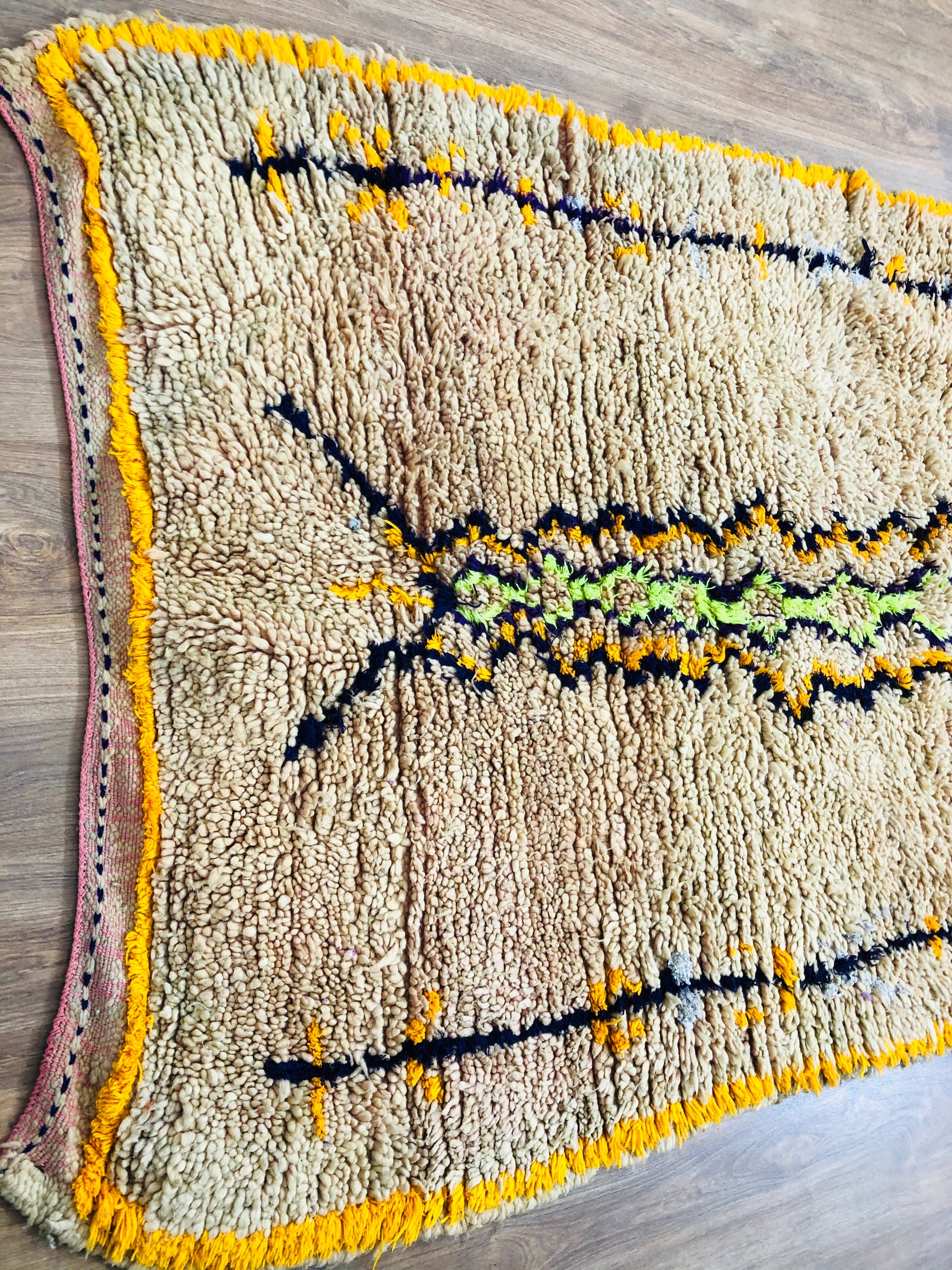 Vintage Moroccan Berber wool Rug - ( 263 × 130 Cm ) - MarrakeshLoom