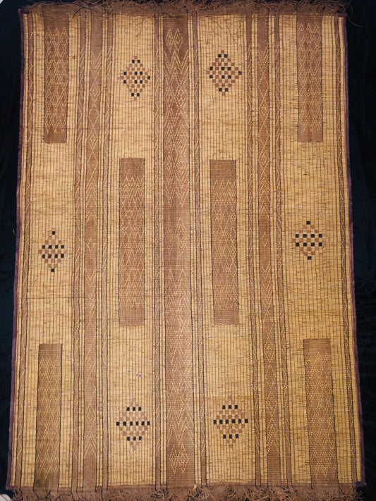 Vintage Handmade Tuareg Mat Area Rug - 5.31 FT × 3.77 FT ( 162 Cm × 115 Cm ) Authentic Ethnic Tribal Nomadic Sahara Desert Rug - MarrakeshLoom